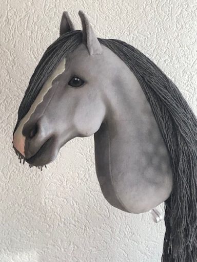 Hobby Horse Grauschimmel
